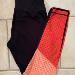 *SOLD* ADIDAS women leggings, size medium